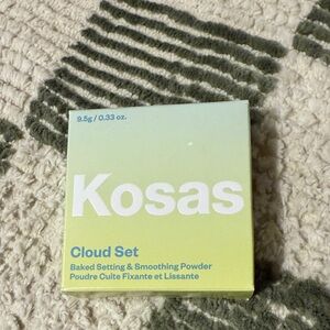 Kosas Cloud Set Powder in Feathery Sheer Light Medium